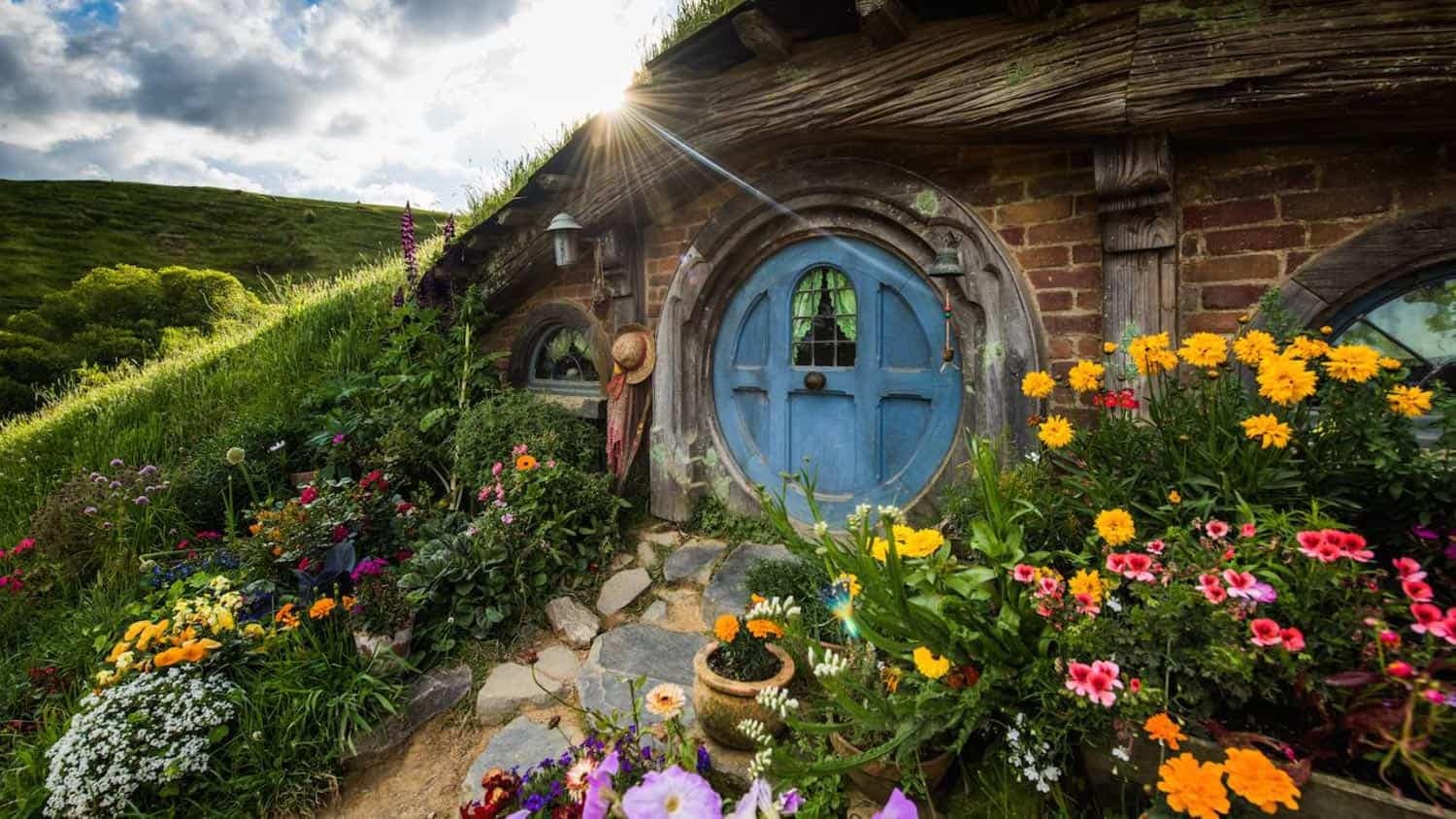 Hobbiton-movie-Tours-from-auckland-40 | Must Do New Zealand | Must Do New Zealand