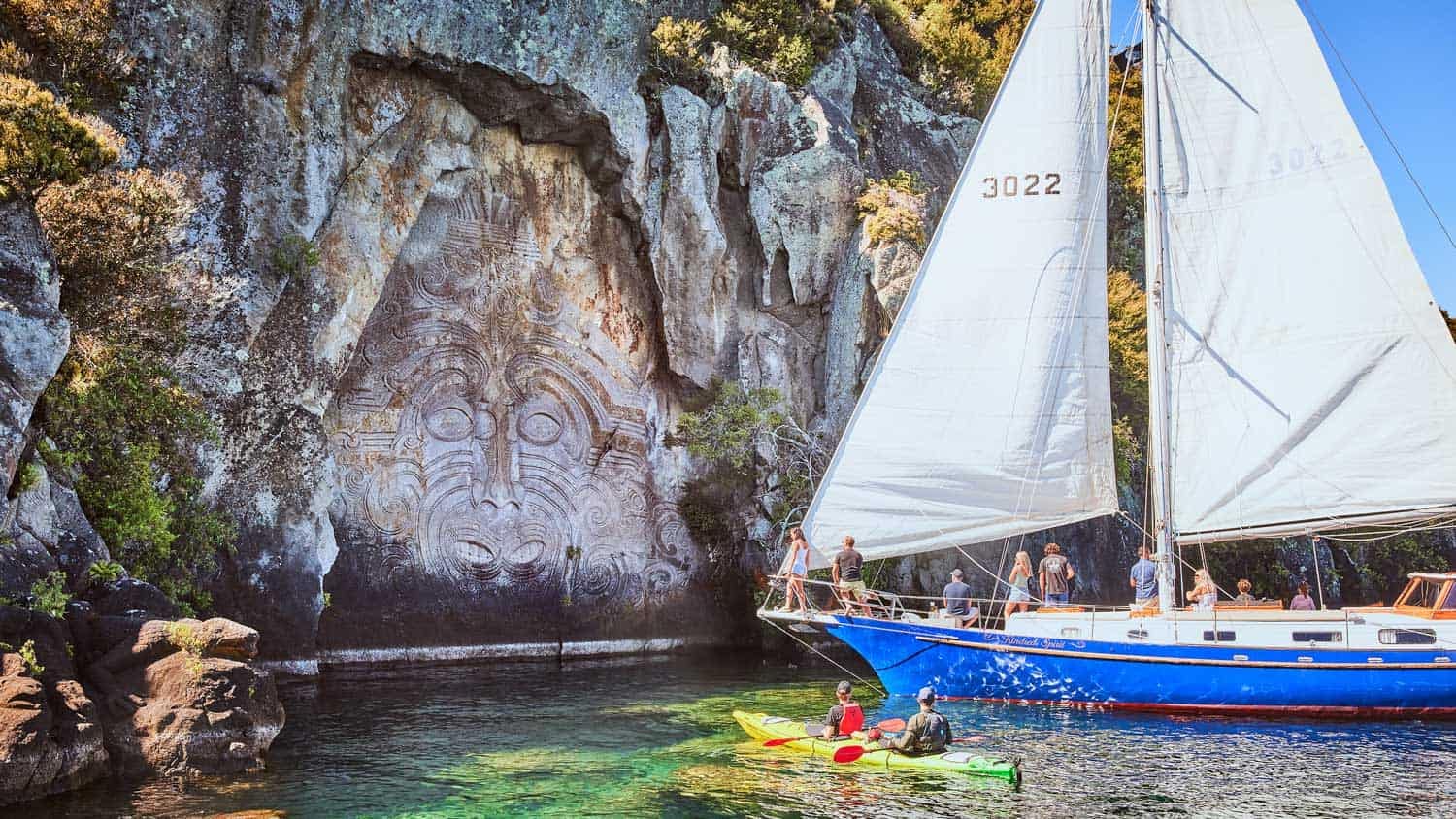 Wharewaka Bay | Must Do New Zealand | Must Do New Zealand