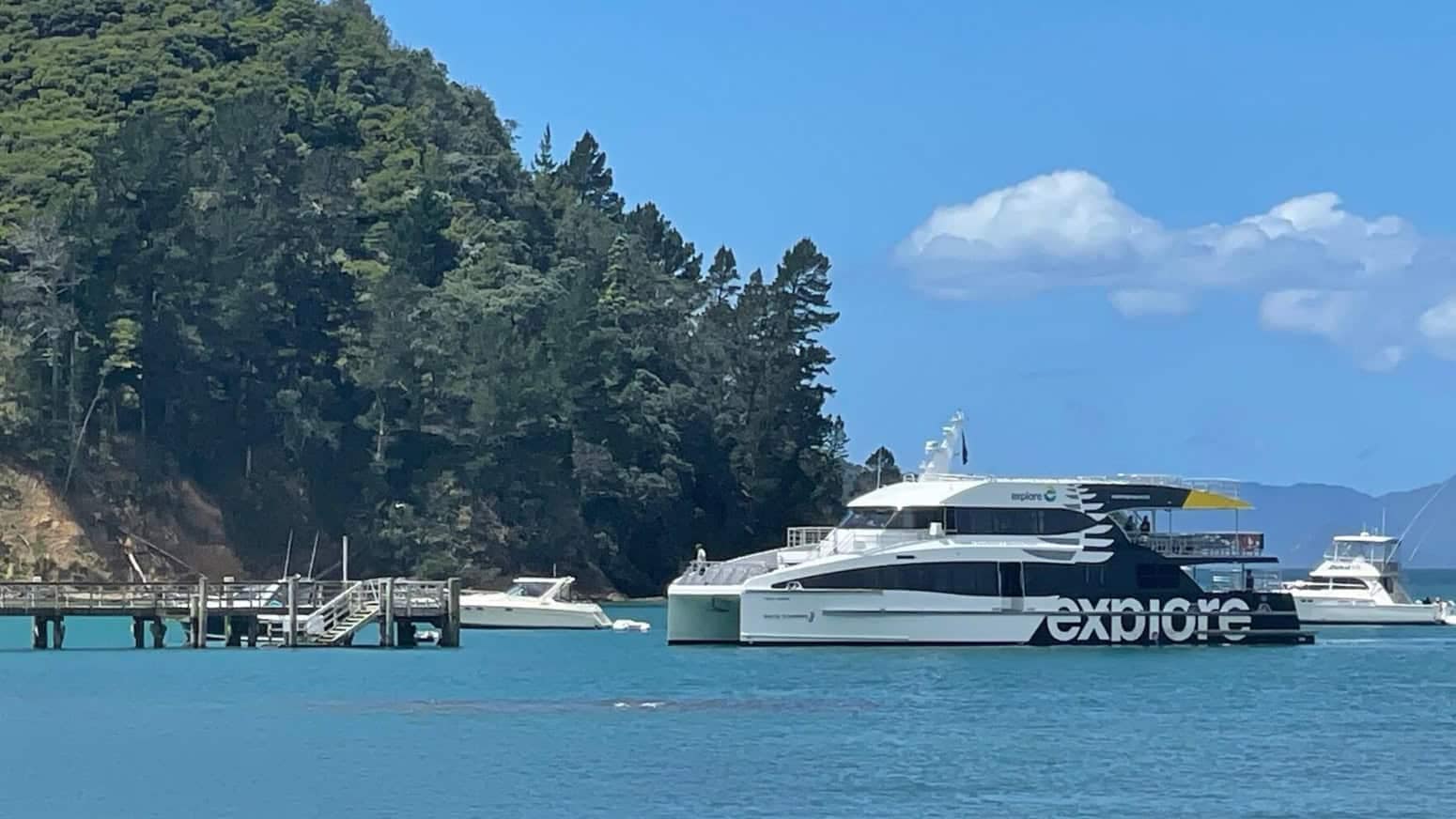 Man-o-war-waiheke-island-15 | Must Do New Zealand | Must Do New Zealand Explore Ferry approaching wharf at Man O' War Bay