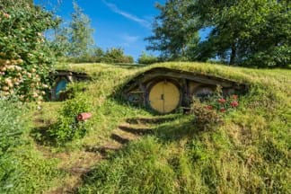 Hobbiton-movie-set-day-tours-from-auckland-18 | Must Do New Zealand